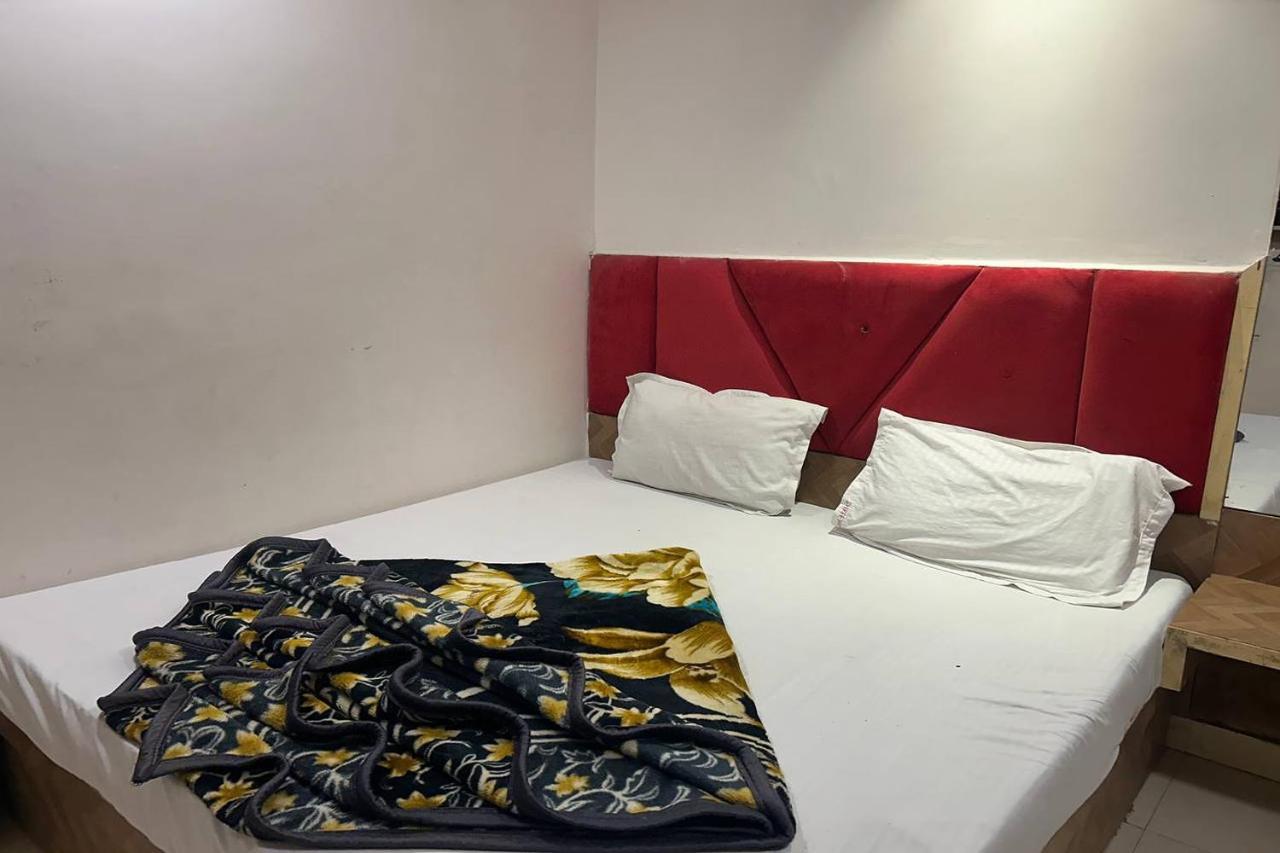 Shree Lodge Near New Delhi Railway Station, Paharganj Exterior photo